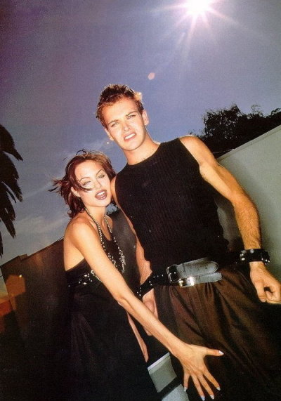 Angelina Jolie & Jonny Lee Miller, 1996 #angelina jolie #jonny lee miller #1990s#1996