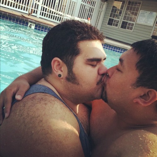 browncubby:  at the pool <3 (Taken with Instagram) 