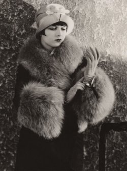 Miss-Flapper:  Louise Brooks, 1920S. 