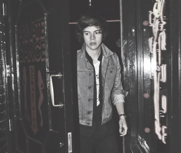 poranforhoran:  Is he coming out of a strip club or… 