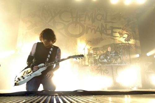 vacationadventuresociety:  (click pic for HQ) Projekt Revolution Tour @ Hi Fi Buys Amphitheatre, Atl