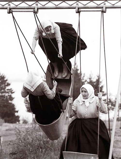 luzfosca:Jirí JíruSwinging grannies - Slovakia, 1966From “Poetry of Totalitarian Regime”, Prague, 19