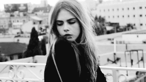 b-onsoir:  daw-n:  caras so chill  &lt;3