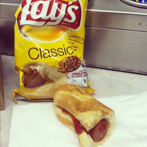 Nothing says Fancy Birthday Dinner like half of a microwaved hotdog and a bag of potato chips. #happybirthday #lookatmyfood #TRAINFOOD (Taken with Instagram at On a Train)