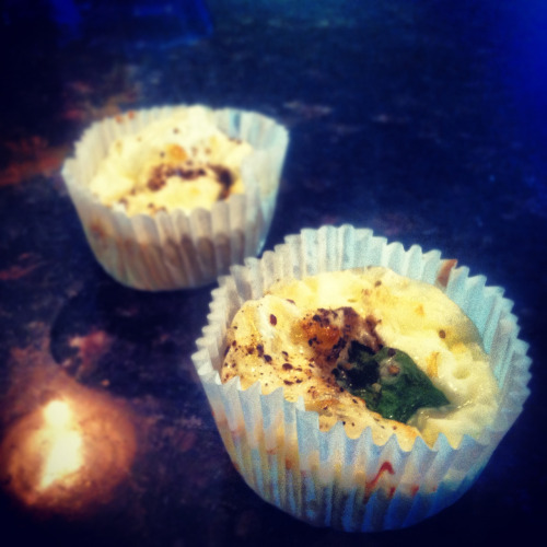 eatcleaneatclean:  eatcleanfood:  Put 4 baby shrimp in bottom of cupcake paper along with a few pieces of spinach and feta. Pour egg whites over top to fill the paper halfway. Bake at 400 degrees for 20 min. Yum :)  mm