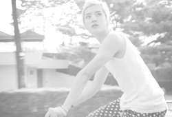 dosnuts:  domilk:2/100: Gifs/Edits of my favourite KPOP band. Not Over You MV. (ﾉ◕ヮ◕)ﾉ