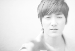 dosnuts:  domilk:2/100: Gifs/Edits of my favourite KPOP band. Not Over You MV. (ﾉ◕ヮ◕)ﾉ