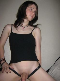 real-tranny-blog:  I wish i knew this girls contact info i would love to interview her. 