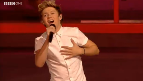 whenwesee1d:    …from Mullingar to the entire fucking world CRYING ABOUT IT 