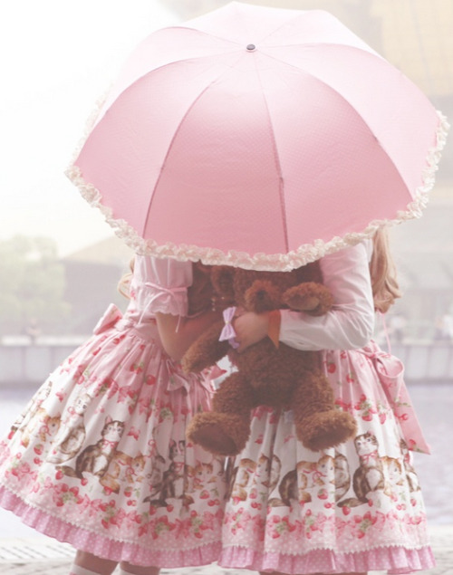 daddys-sweet-angel:  ♡ meow ♡ 