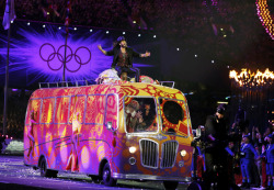 thetransparenteyeball:  Well, this was obviously the best part of the Olympic closing ceremony… 