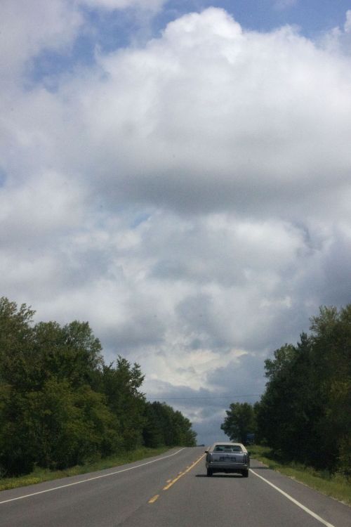 On the Road Again: In Stillwater, MN.
I really love driving, especially around my hometown where everything is green and beautiful. It’s definitely something I miss while in Korea - the independence and alone time that comes with having a car.