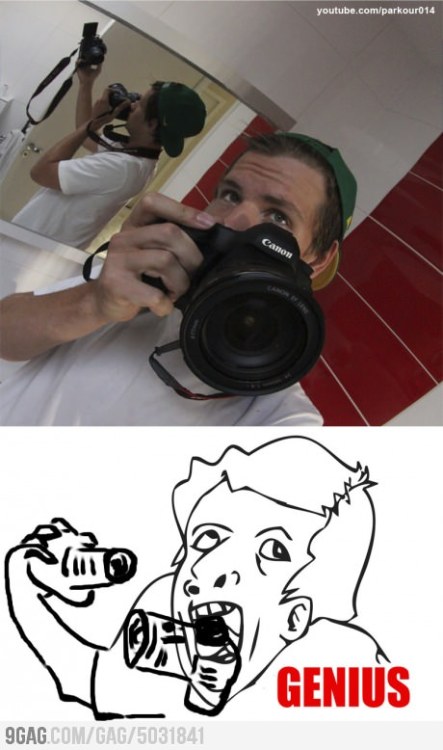 pastadeamendoimcomgeleia:  Photographer Genius Self Portrait