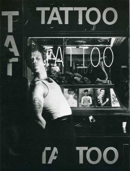highwaygone:  mattystanfield:Tom WaitsPhotographed by Greg Gorman, 1979   Hero