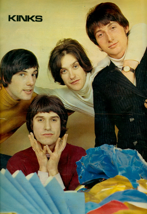 anoraksfortwo:  Hoy fue un dia Kinks. 