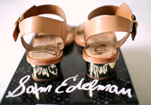 esscence:  florescae:  goldboobs:  ugh the heels are perf  ikr  perf