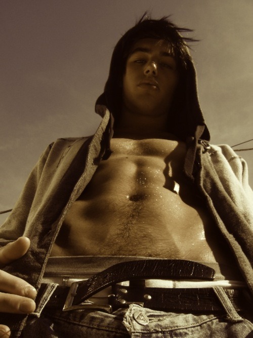 🐧 You Must Be Gay+ To View This Blog*