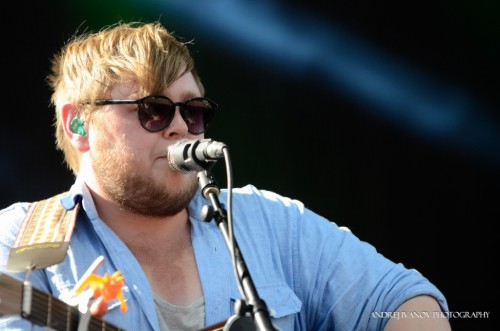 somemonkeybusiness:  Ragnar “Raggi” Þórhallsson of monsters and men so cute! :P   let me at least talk to this guy cuz hes just fucking amazing and so is his music