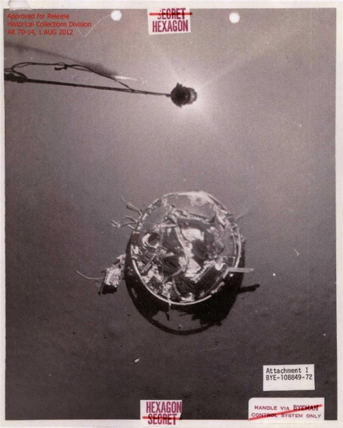 Declassified Photos Reveal CIA’s Deep-Sea Rescue of a Spy Satellite.