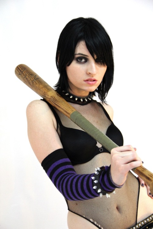 comicbookcosplay:  Tata-Chan1012 as Cassie Hack (Hack/Slash) [ref] Photography by Laernu WoCC says: Utterly adore Cassie as a character, and she’s been done justice right here. Dress, pose, make up and lighting; all top notch.