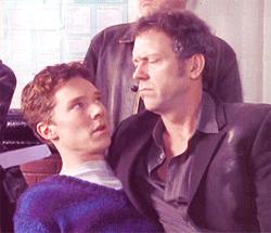 supergleelockian:that time benedict cumberbatch had a house fall on him.