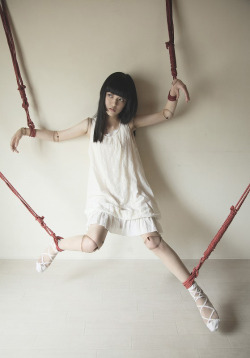mazerunakikennnn: model: 青じそちゃん（青砥撫子）　PHOTO: 中島圭一郎 http://nakashimakeiichiro.tumblr.com/ 