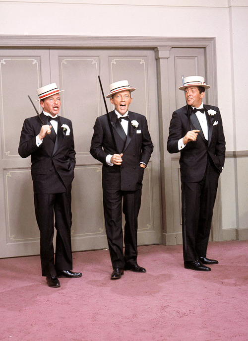 fuckyeahthevoice:  Frank Sinatra, Bing Crosby, and Dean Martin in Robin and the 7 Hoods (1964)