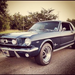 laurenm0:  Oh yes, She will be mine. #dreamcar