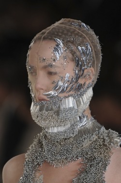 Detail-Detail-Detail:   Human Sea In Alexander Mcqueen Spring/Summer 2012 