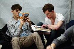 crazeist:  a-rse:  boys who read :)   boys