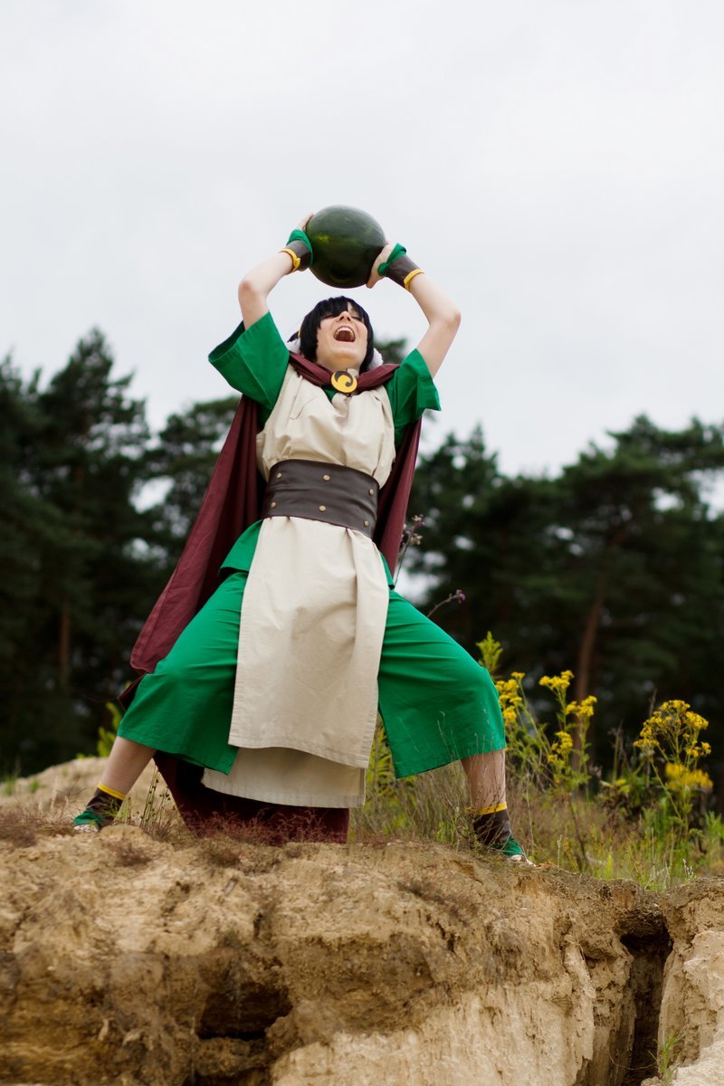 theworldbeyondthevoid:  So as I said there would be a Toph cosplay post. It is made