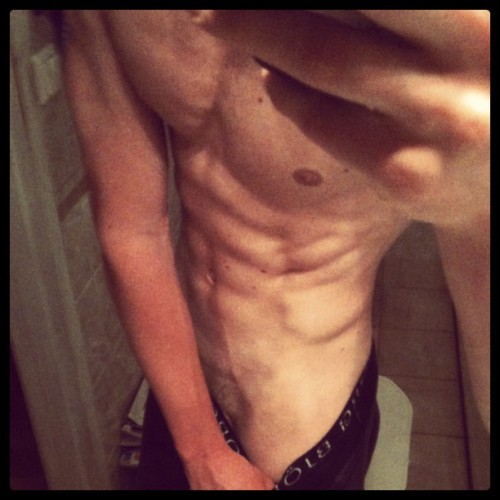 amonsterinmybed:  Peekabo ;P (Taken with Instagram)