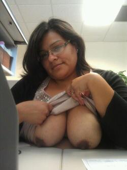 lovesbiggirls:  Beautiful Breast! … i like