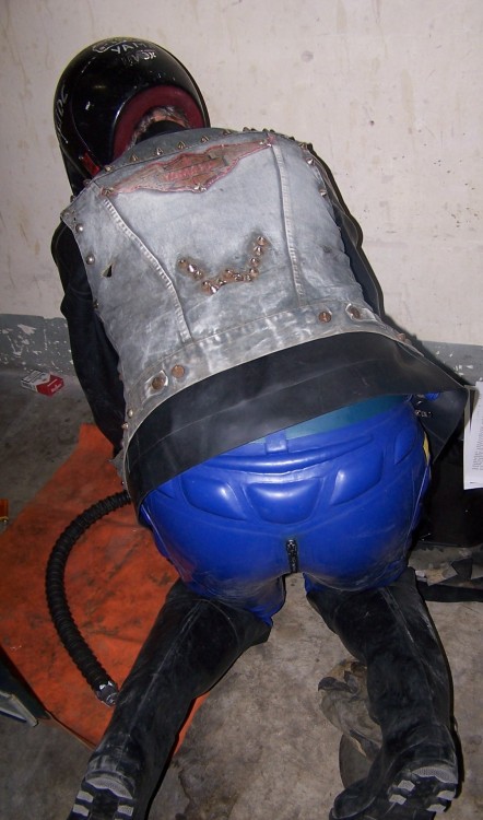 wadersdanni: Biker with blue Rubberpants