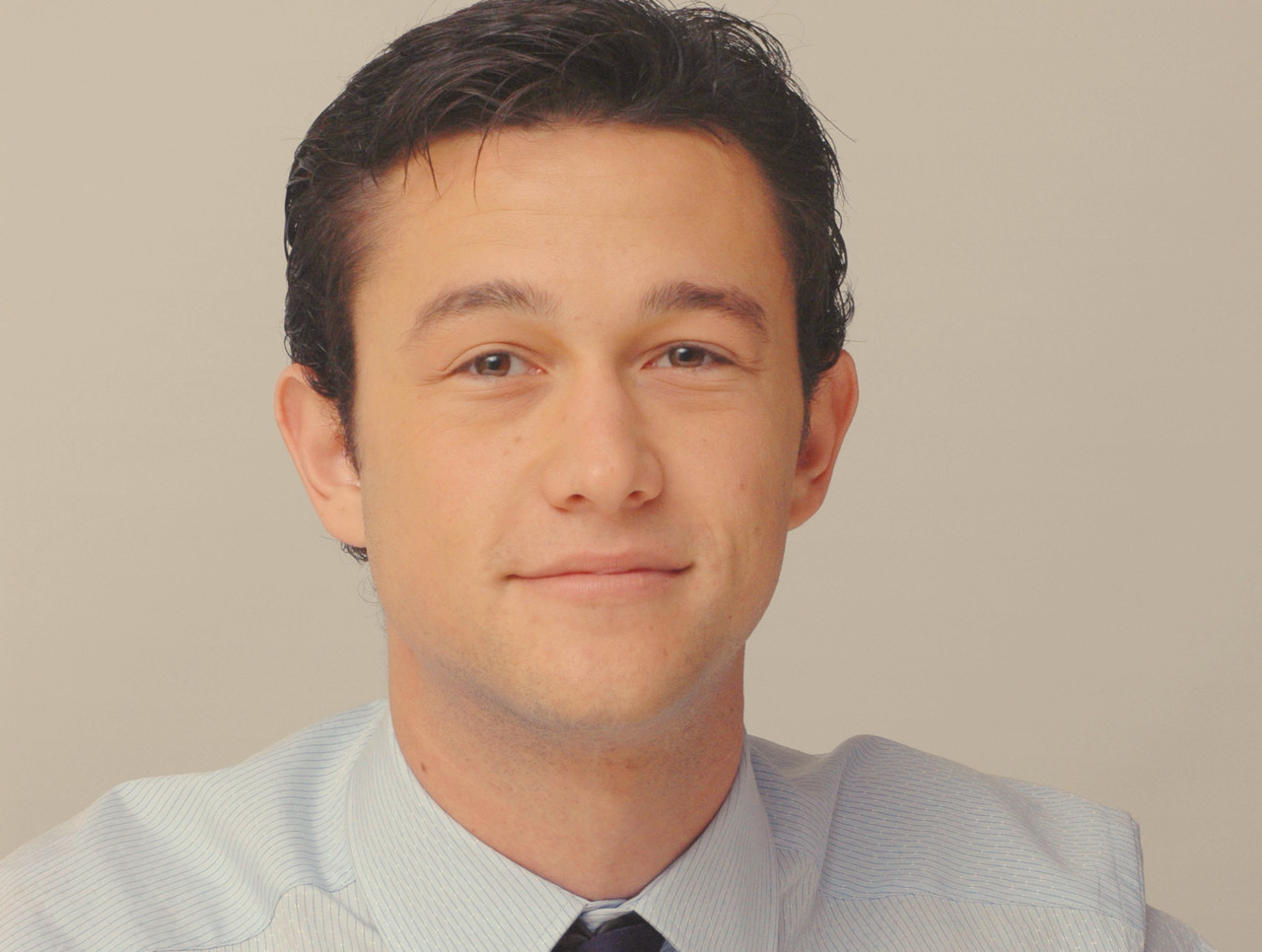  112 / 100 Pictures of  ◉ Joseph Gordon-Levitt. 