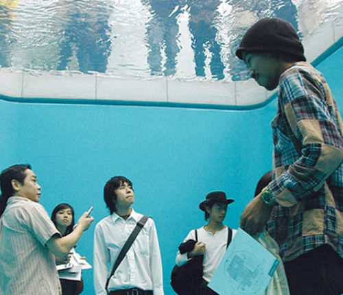 alecshao:Leandro Erlich - Swimming Pool (2008)“An extraordinary and visually confounding installatio