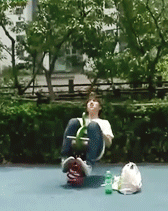 greennocturne:  Sandeul losing it. 