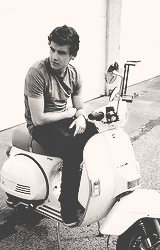 vetealamierdas-deactivated20130:  “I try to be cool but I’m not very good at
