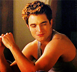 askthetwilightsaga:   Edward: Eu respondi a uma pergunta parecida com essa… Bom,
