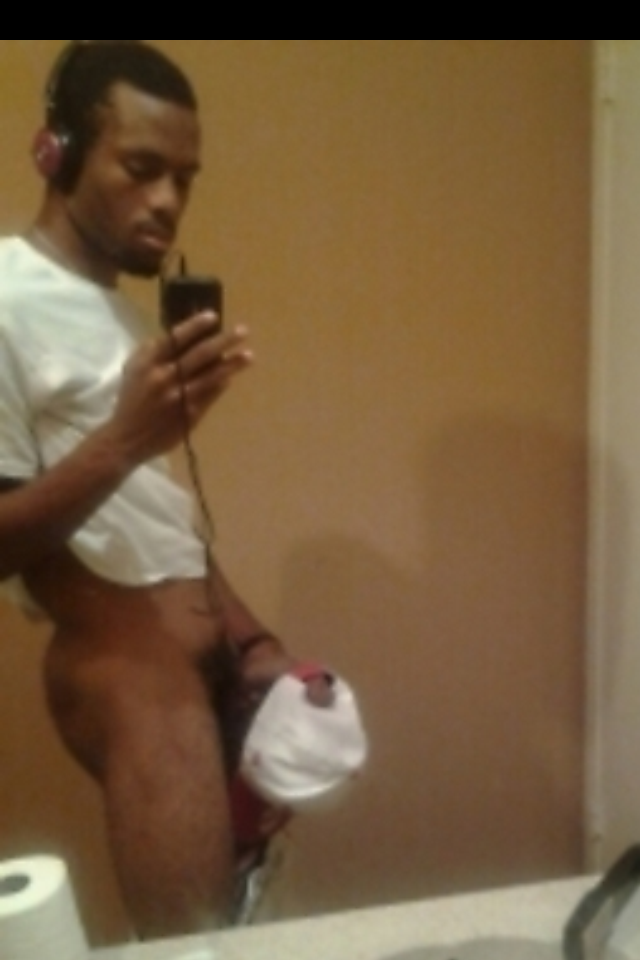 collegeguyhunger:  tricked this guy as well on skout :) #bigblackcock 