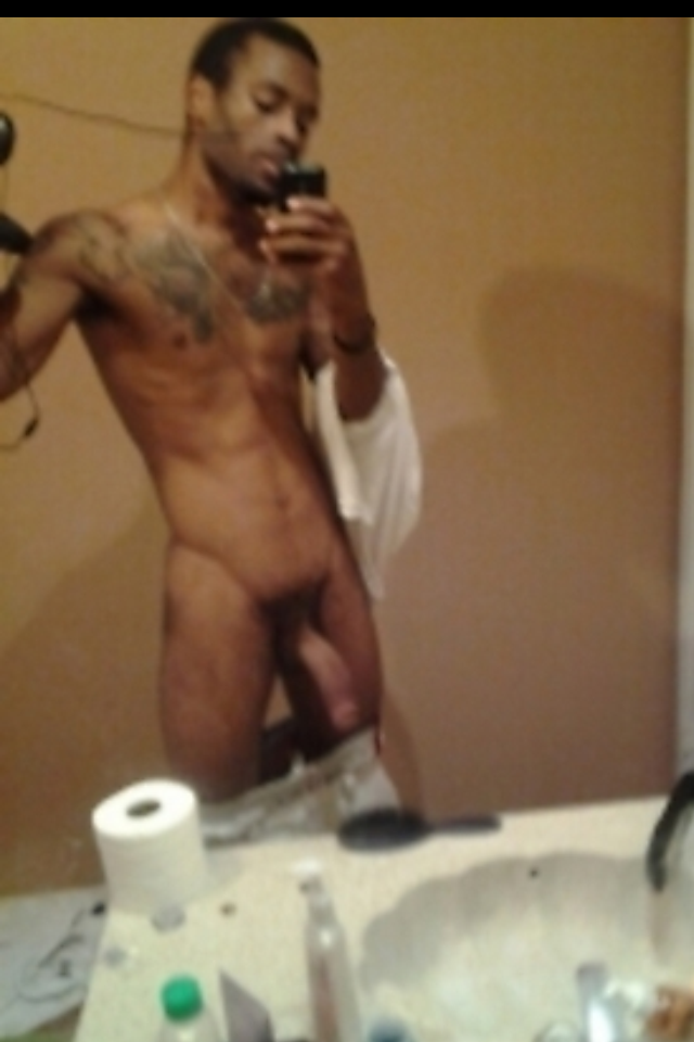 collegeguyhunger:  tricked this guy as well on skout :) #bigblackcock 