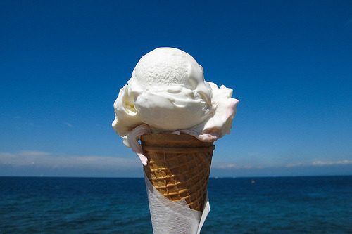 theheartisking:  Tumblr on We Heart It. http://weheartit.com/entry/34993055 