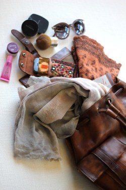 freepeople:  What’s in your bag? 