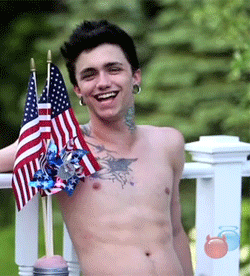 cheshirecrap:  justinjewmanji:  I’ve been waiting all year to post this  even though