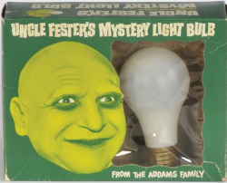 zoomar:  Uncle Fester’s Mystery Light Bulb 