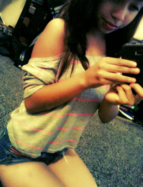 mariaeatsairplanes:  Ehh, me-.-  Cute Ass <333(;