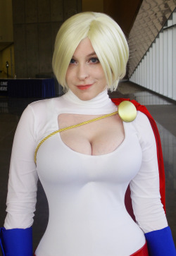 Srsrazzmatazz:  The Photos I’m Submitting To The Women Of Comicbook Cosplay 2012