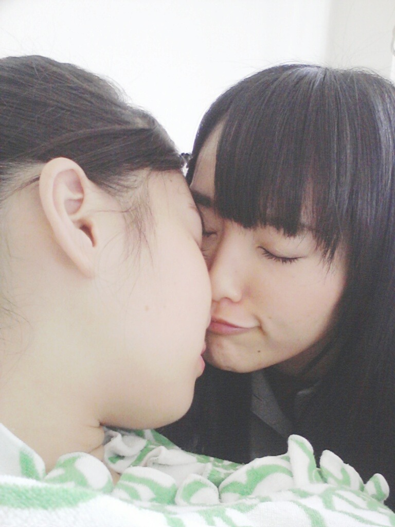orengecat:  Google＋　小笠原茉由　山本彩