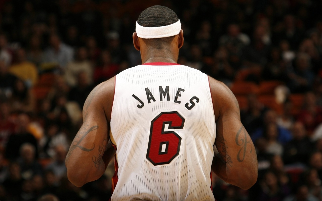 myswaglikeadidas:  LBJ
