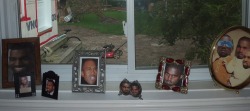 i replaced my family pictures with kanye